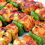 Bang Bang Chicken Skewers: Spicy Bites with a Crunch
