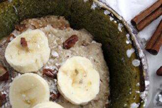 Wake Up to Creamy Banana Bread Overnight Oats Delight