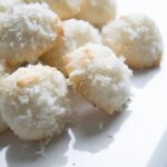 Irresistible Coconut Macaroons: A Sweet, Chewy Delight