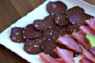 Keto Beef Jerky: The Ultimate Low-Carb Protein Snack Guide