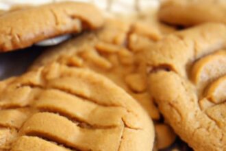Easy 3-Ingredient Peanut Butter Cookies: Simple & Delicious
