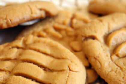 Easy 3-Ingredient Peanut Butter Cookies: Simple & Delicious