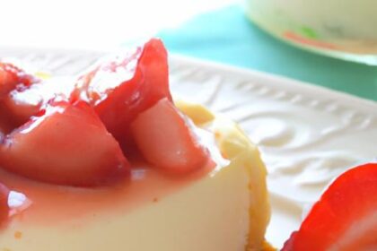 No-Bake Strawberry Cheesecake: Easy, Creamy Delight Recipe