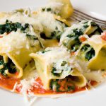 Delicious Spinach and Ricotta Stuffed Shells Recipe Guide