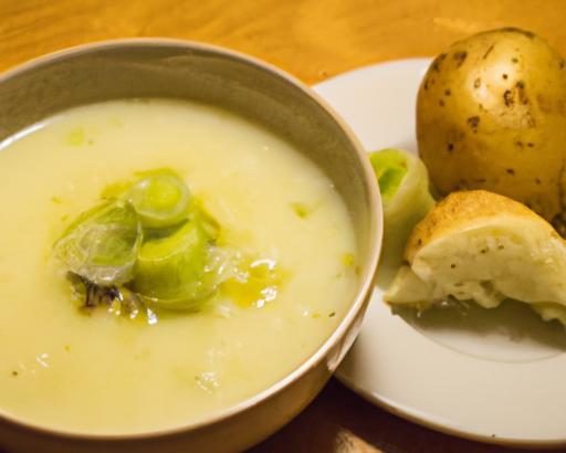 Creamy Comfort: Discover the Secret to Vegan Potato Leek Soup